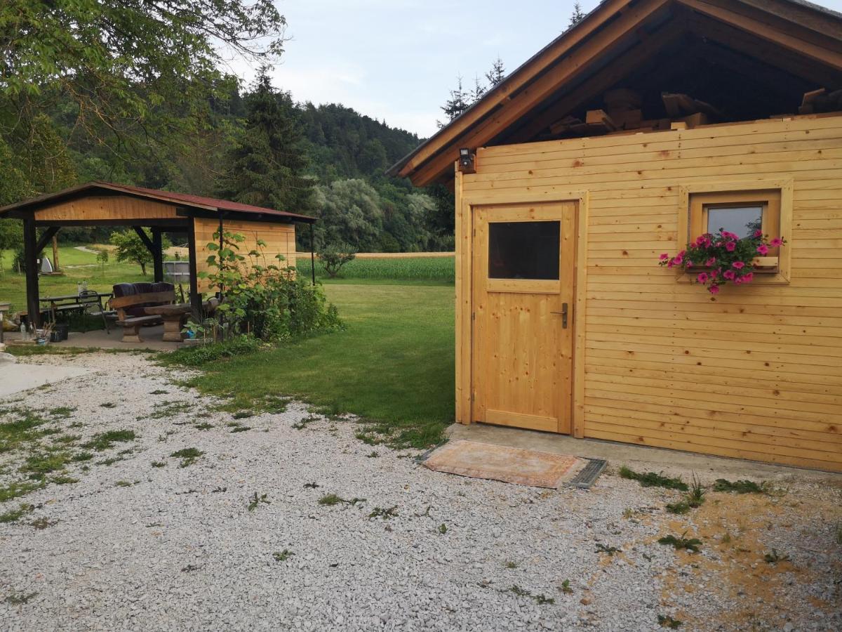 Hiska Zeleni Raj Villa Podnart ภายนอก รูปภาพ