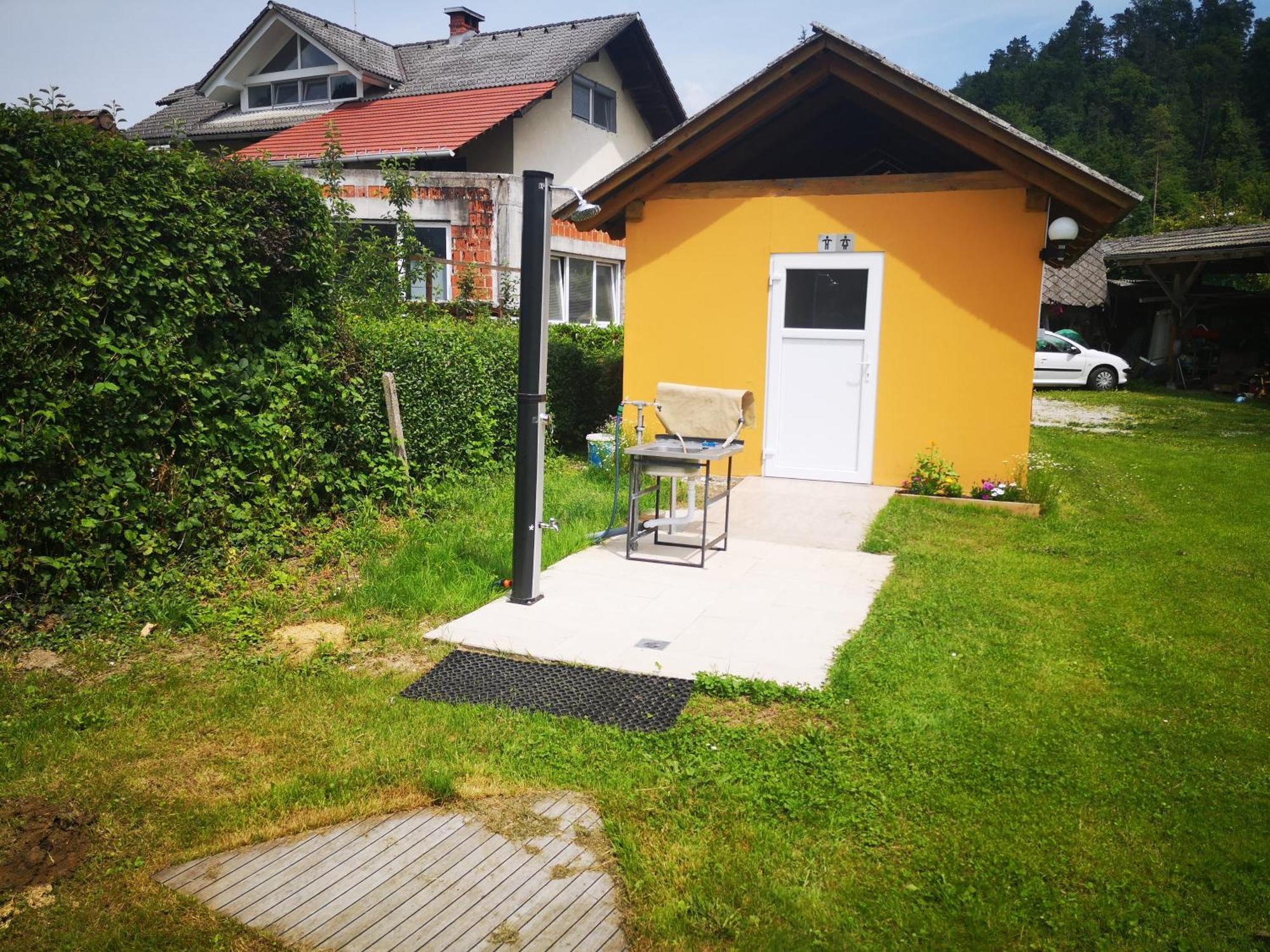 Hiska Zeleni Raj Villa Podnart ภายนอก รูปภาพ